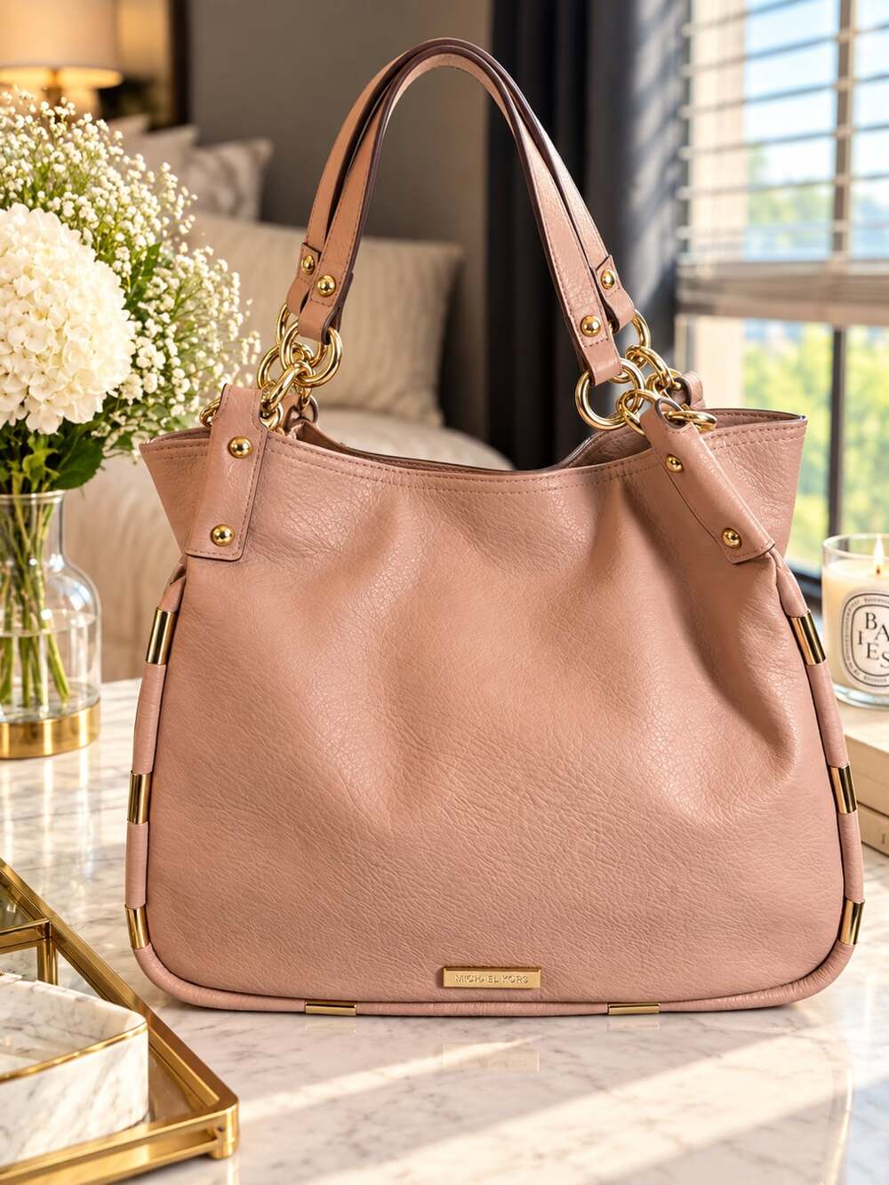 Jessica Simpson Sadie Faux Leather 4 Poster Handbag